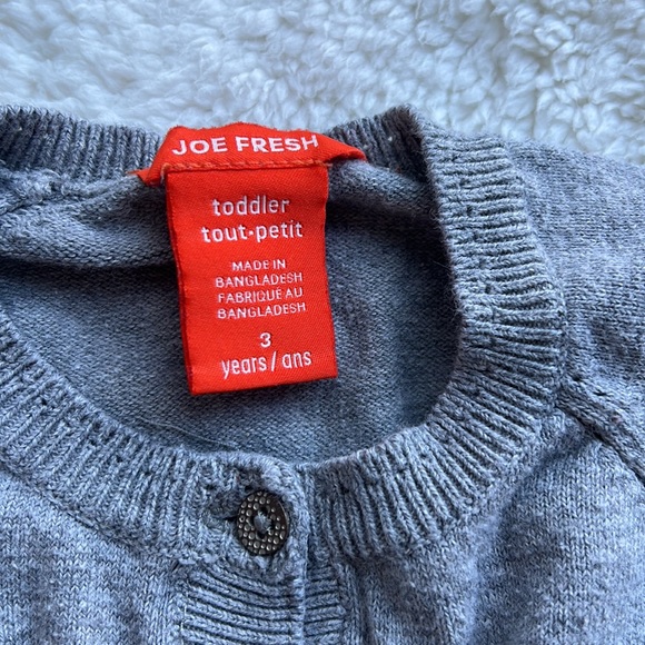 Joe Fresh 3 toddler pullover - Picture 3 of 3